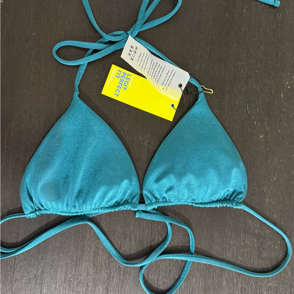 One One Triangle Bikini Top. Color Emerald. Size Large. NWT.
